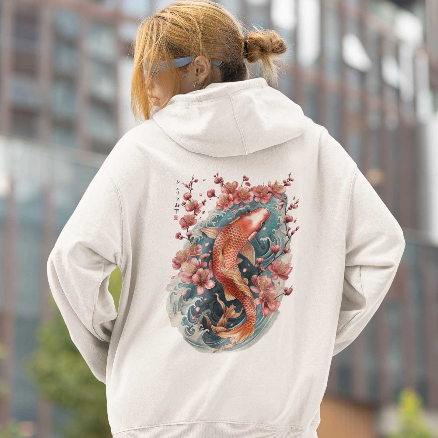 Japan Koi Hoodie Unisex Damen Herren im Tattoo-Style von YAMASHITA in off-white natur-weiss - Motiv hinten