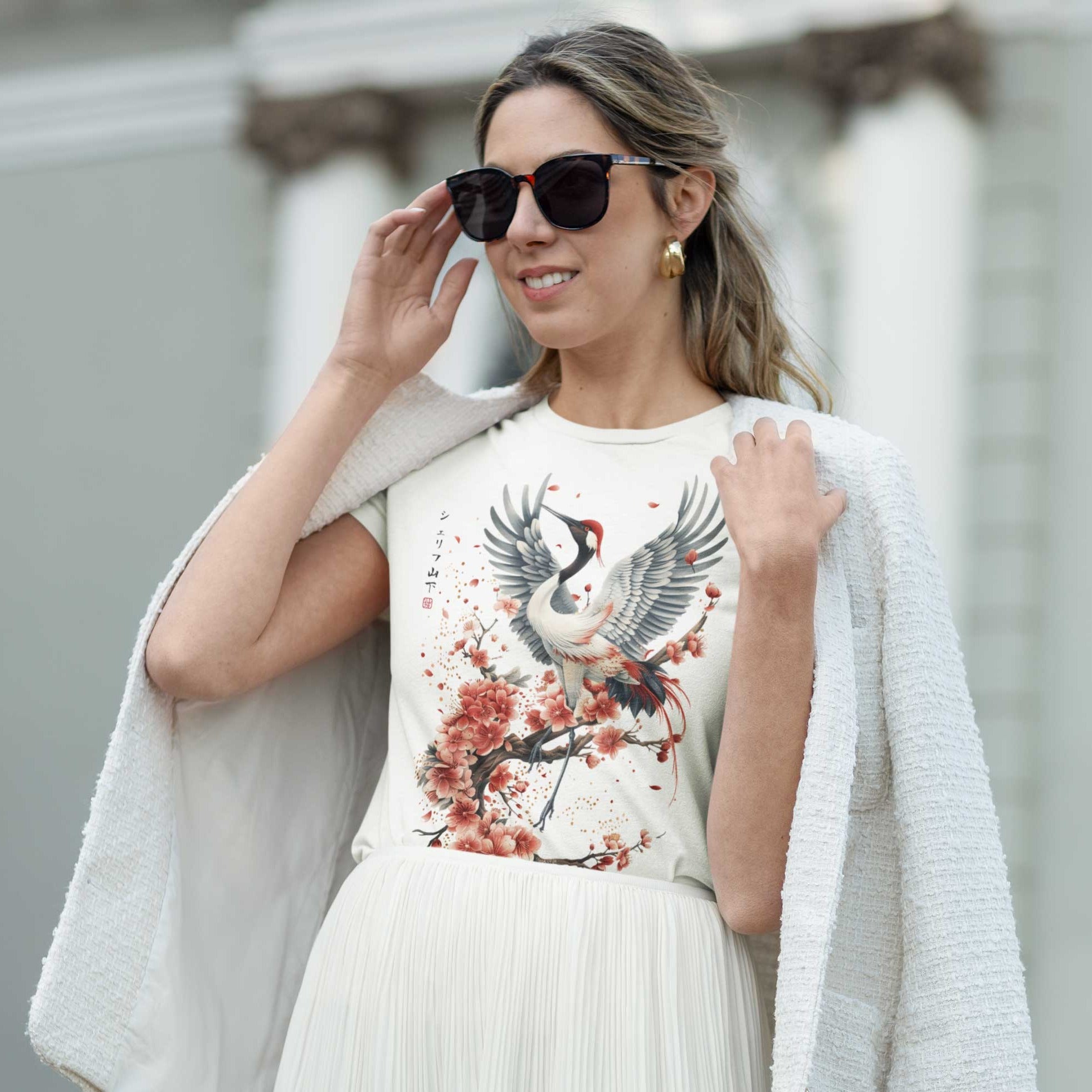 Japan Kranich Damen T-Shirt "Crane & Flower" im Tattoo-Style von YAMASHITA in weiss
