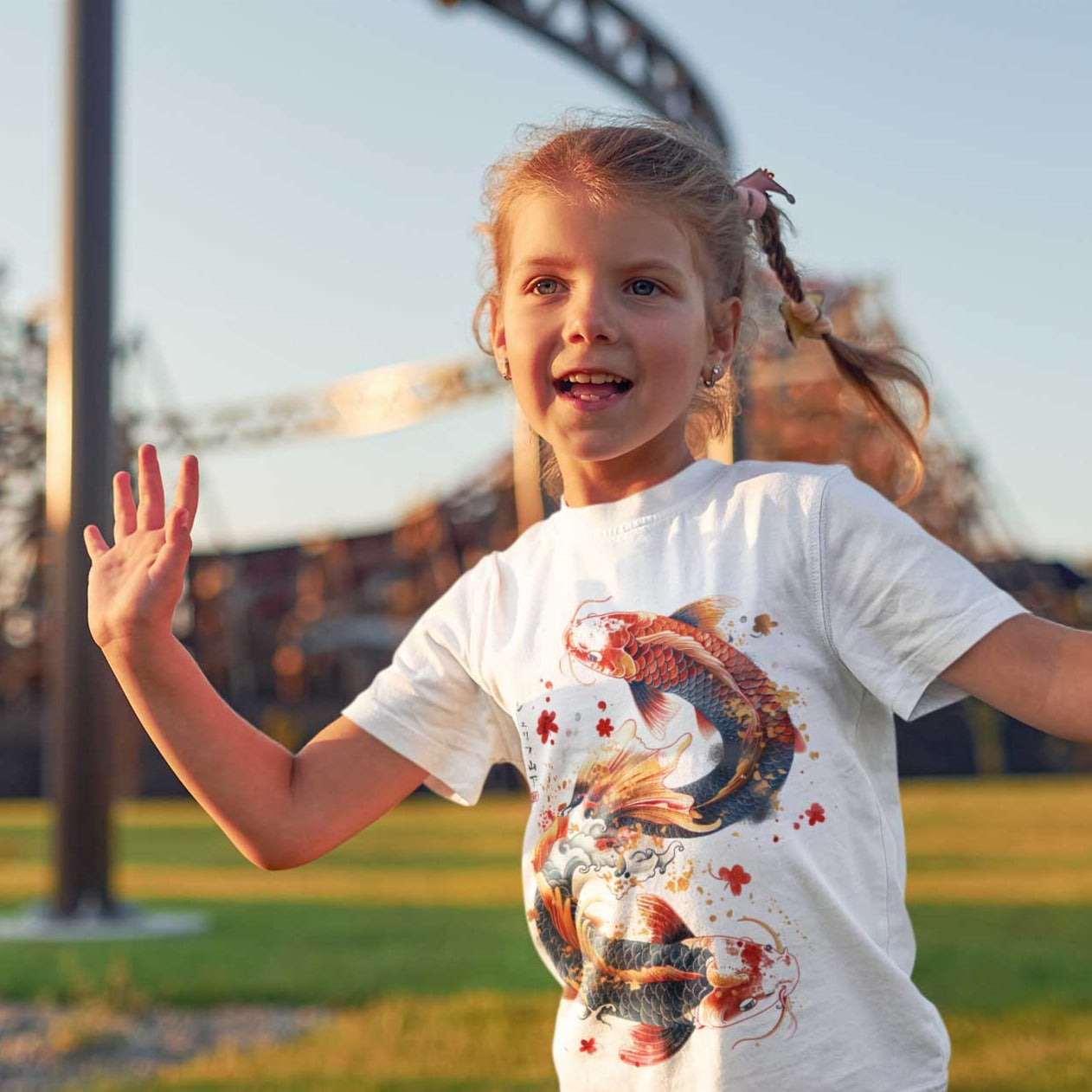 Japan Koi Premium T-Shirt "Dancing Koi" im Tattoo-Style von YAMASHITA für Kinder in weiss