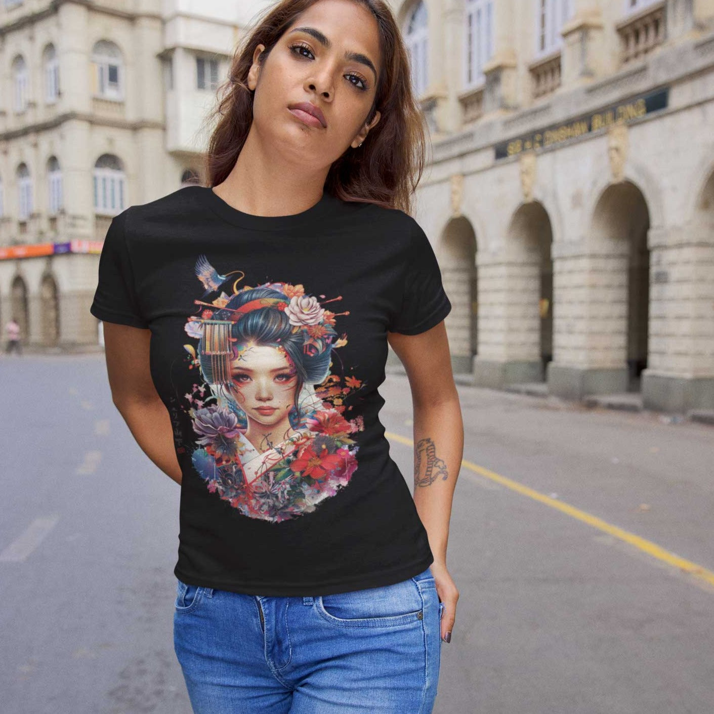 Japan Geisha Damen T-Shirt im Tattoo-Style von YAMASHITA in schwarz