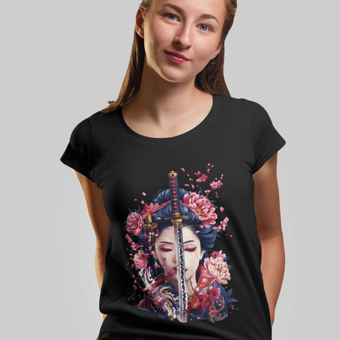 Japan Geisha Damen T-Shirt "Geisha & Sword" im Tattoo-Style von YAMASHITA in schwarz