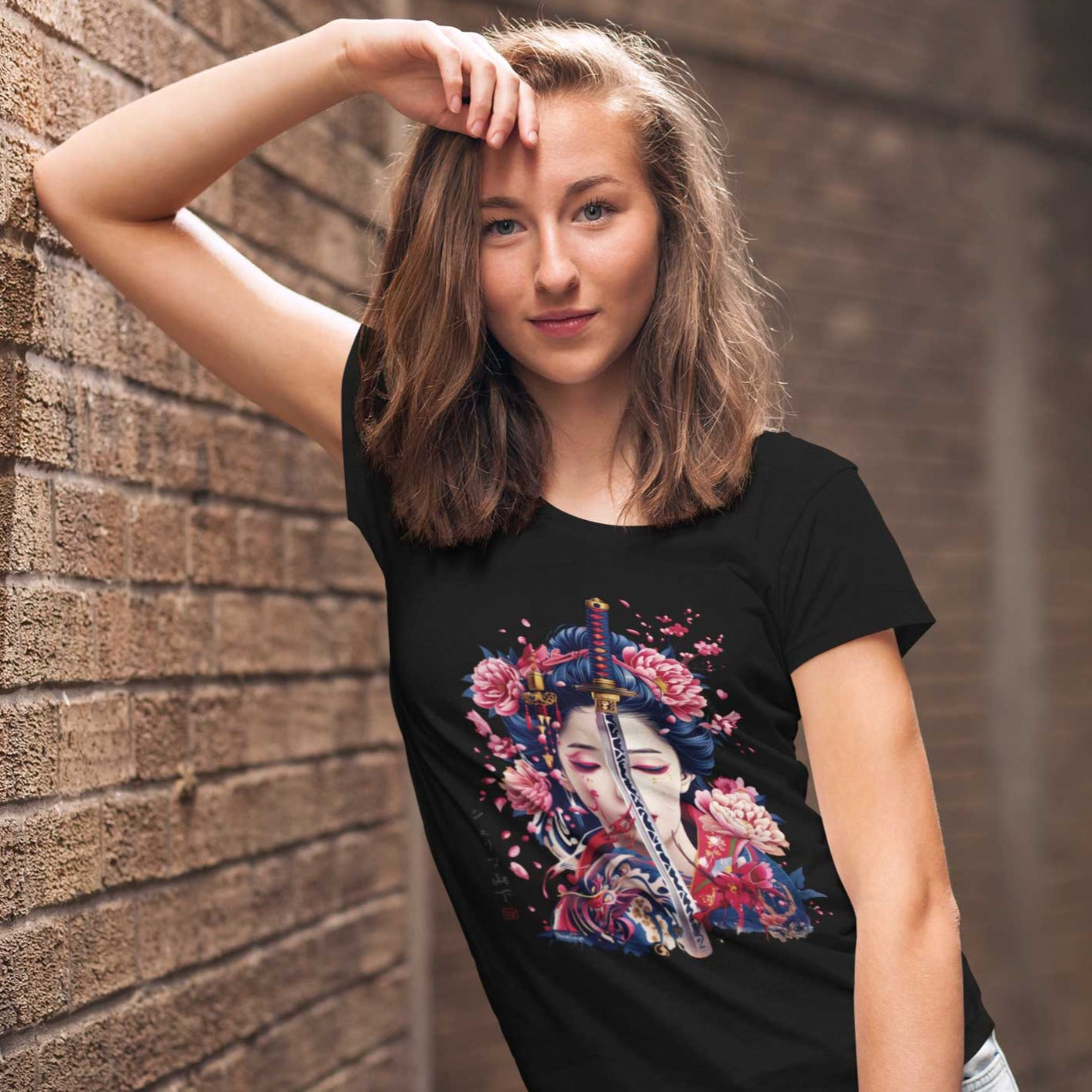 Japan Geisha Damen T-Shirt "Geisha & Sword" im Tattoo-Style von YAMASHITA in schwarz